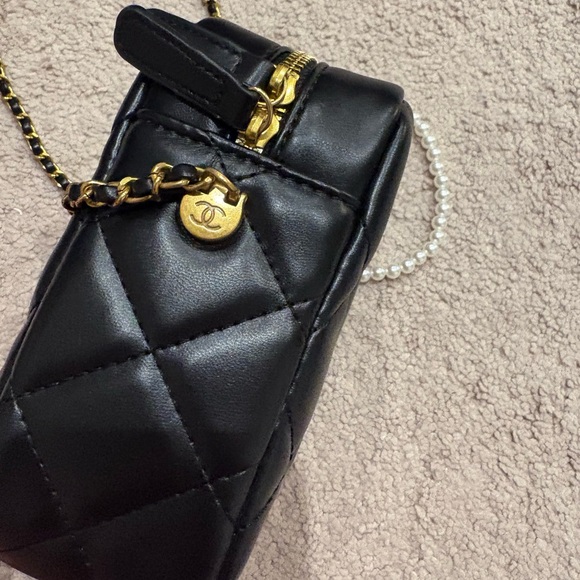 Chanel Makeup GWP Camera Bag Black NEW - Picture 4 of 10